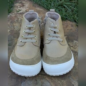 Little Love Bug High-Top Sneakers